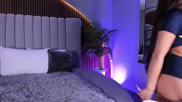 MelanieHillss online show from 01/10/26, 04:30