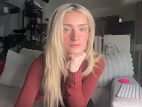 meggsworld online show from 12/15/25, 02:34