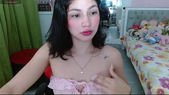 Violett 11 online show from 11/18/25, 07:06