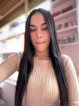 Naatalia online show from 10/16/25, 05:10