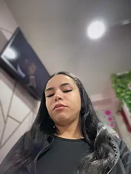 Naatalia online show from 11/29/25, 10:32