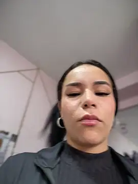 Naatalia online show from 11/27/25, 05:46