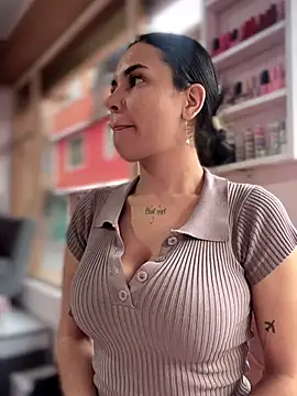 Naatalia online show from 09/22/25, 08:48