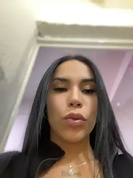 Snapshot of Naatalia chatting on 07/17/26, 09:12 Naatalia online show from 07/17/26, 09:12