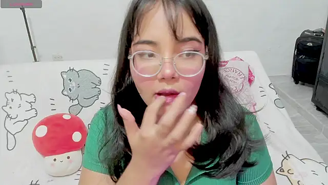 Naoko 7w7 online show from 02/15/26, 11:03