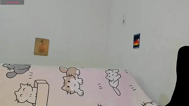 Naoko 7w7 online show from 09/19/25, 10:03