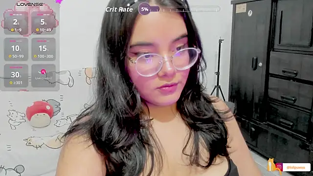 Naoko 7w7 online show from 11/08/25, 10:24