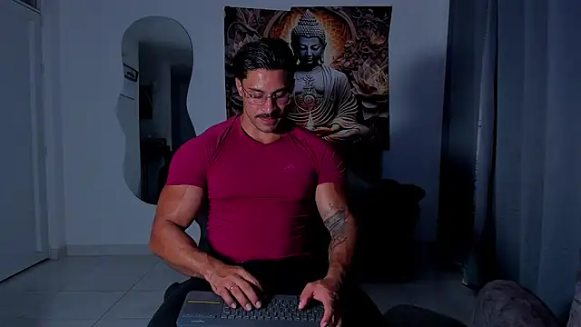 Valentino Dosantos  online show from 11/21/25, 10:53