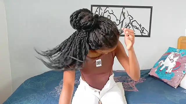 karina-lopez online show from 12/21/25, 02:30