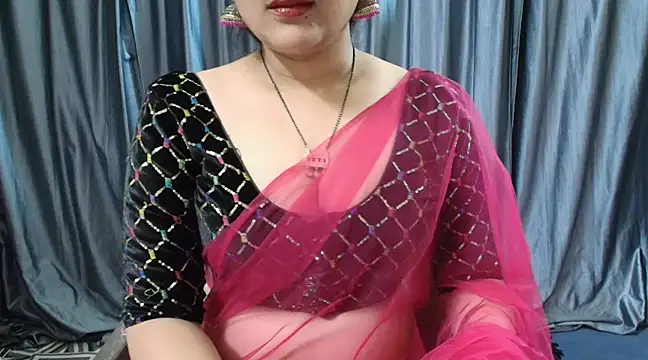 Snapshot of goldiwets chatting on 03/05/25, 02:34 goldiwets online show from 03/05/25, 02:34