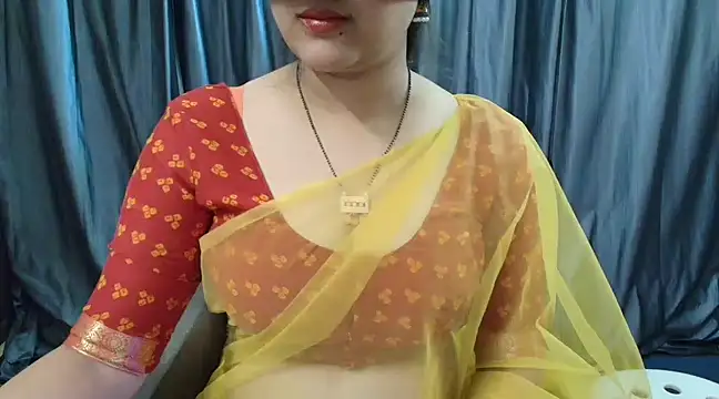 Snapshot of goldiwets chatting on 02/18/25, 01:22 goldiwets online show from 02/18/25, 01:22