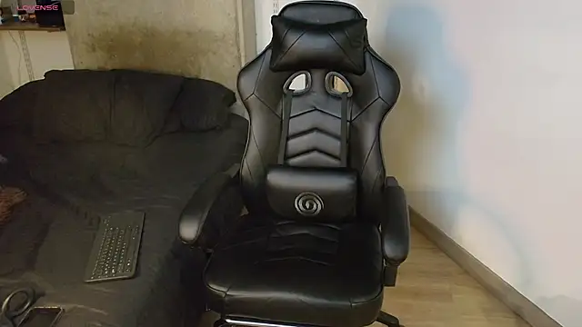 Snapshot of kevin_jef chatting on 09/26/25, 12:28 kevin jef online show from 09/26/25, 12:28