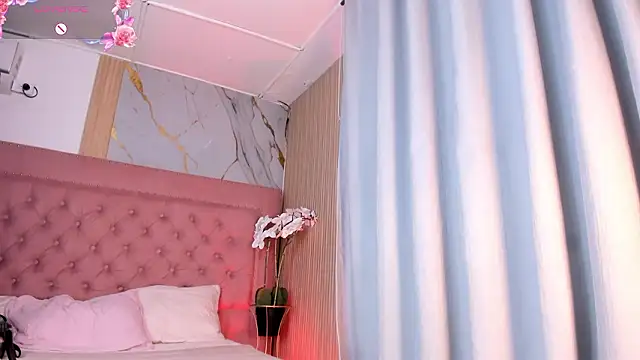 Snapshot of rosett_kio chatting on 03/01/26, 12:27 rosett kio online show from 03/01/26, 12:27