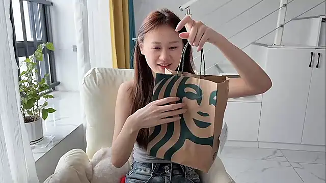 Cassie-20 online show from 11/01/25, 02:40