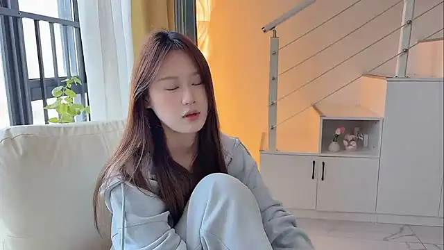 Cassie-20 online show from 12/17/25, 02:16