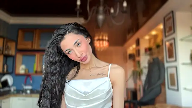 alissadreams online show from 10/13/25, 10:39