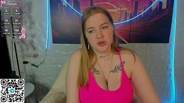 Snapshot of DonnaSmith chatting on 12/04/25, 06:01 DonnaSmith online show from 12/04/25, 06:01