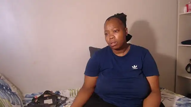 Snapshot of PinkMagic chatting on 02/02/26, 11:53 PinkMagic online show from 02/02/26, 11:53