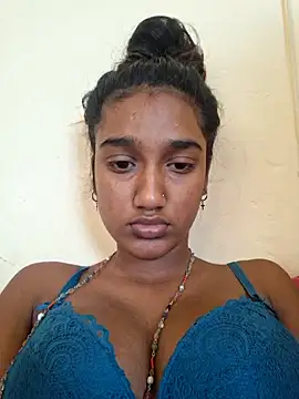 Snapshot of indianpink_lips chatting on 09/11/25, 08:47 indianpink lips online show from 09/11/25, 08:47