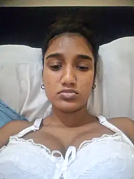 Snapshot of indianpink_lips chatting on 11/06/25, 11:36 indianpink lips online show from 11/06/25, 11:36