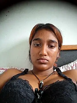 indianpink lips online show from 03/12/26, 12:09