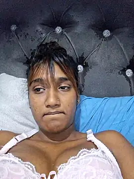 indianpink lips online show from 04/04/26, 04:35