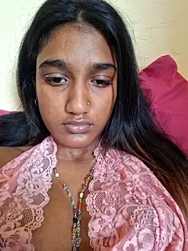 Snapshot of indianpink_lips chatting on 09/19/25, 08:29 indianpink lips online show from 09/19/25, 08:29