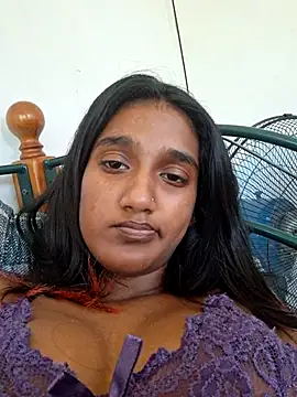 Snapshot of indianpink_lips chatting on 03/21/25, 10:28 indianpink lips online show from 03/21/25, 10:28