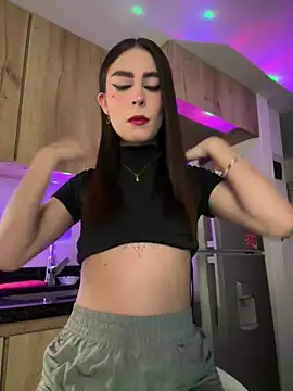 Snapshot of candycami19 chatting on 09/14/25, 04:57 candycami19 online show from 09/14/25, 04:57