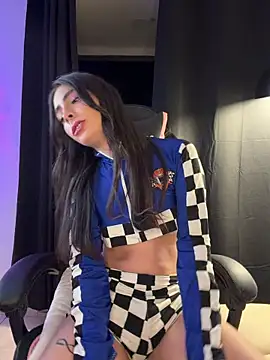 candycami19 online show from 04/12/26, 02:37