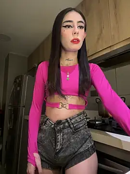 Snapshot of candycami19 chatting on 03/20/25, 04:29 candycami19 online show from 03/20/25, 04:29