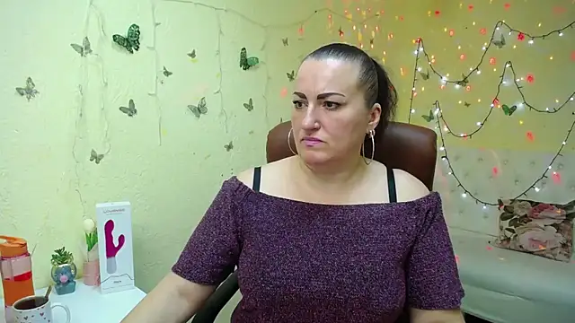 DianaMGG online show from 03/25/26, 06:24