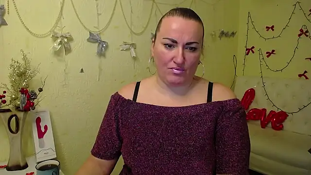 DianaMGG online show from 01/13/26, 06:39