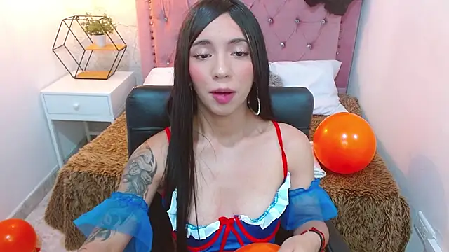 camilah tk online show from 10/31/25, 12:24