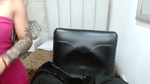 Snapshot of camilah_tk chatting on 07/15/26, 12:23 camilah tk online show from 07/15/26, 12:23