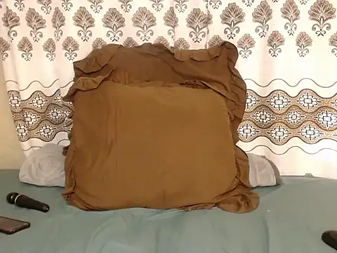 Snapshot of Karishma99_ chatting on 04/15/26, 09:26 Karishma99 online show from 04/15/26, 09:26