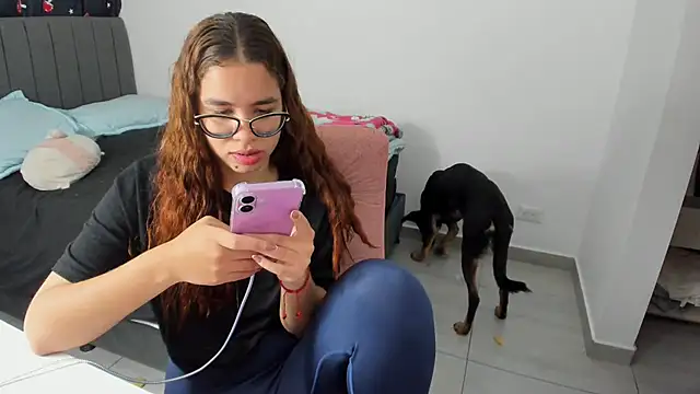 Greciaruiz  online show from 10/10/25, 12:55
