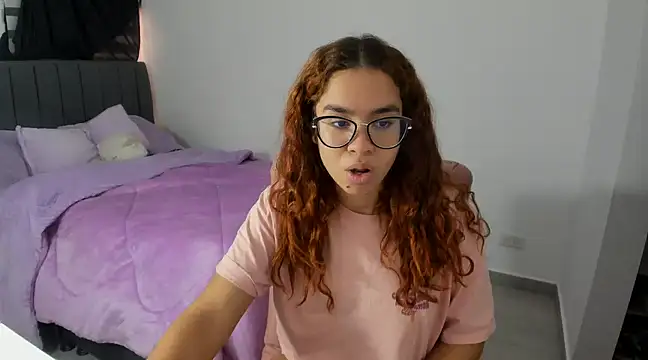 Greciaruiz  online show from 02/26/25, 07:21