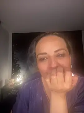 Snapshot of Azaahara_ chatting on 07/16/26, 01:57 Azaahara online show from 07/16/26, 01:57