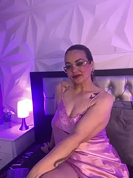 Snapshot of Azaahara_ chatting on 05/19/26, 03:08 Azaahara online show from 05/19/26, 03:08