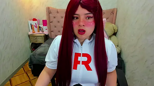 Lianngrace online show from 10/31/25, 01:41