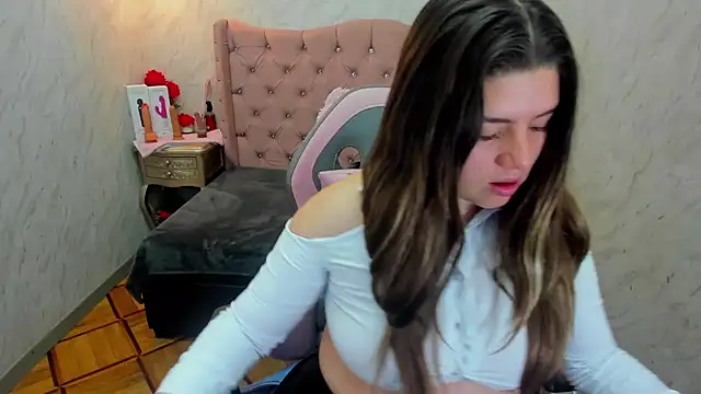 Lianngrace online show from 03/07/26, 12:21