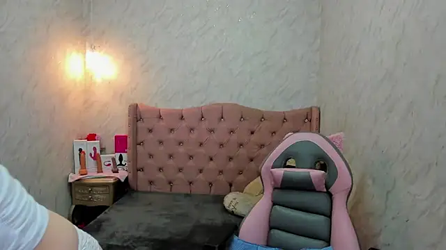 Lianngrace online show from 12/22/25, 02:39