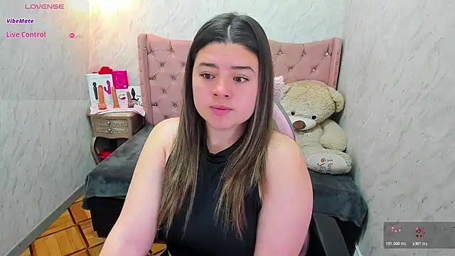 Lianngrace online show from 11/24/25, 12:27