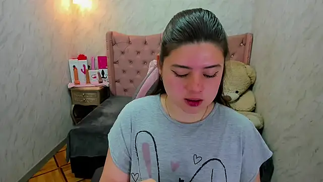 Lianngrace online show from 11/04/25, 02:10