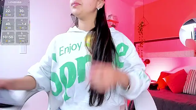 Bella walker  online show from 03/06/26, 07:53