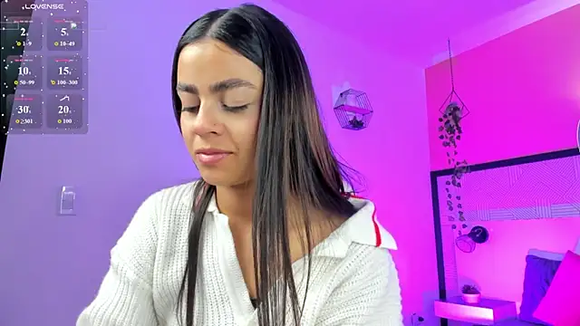 Bella walker  online show from 03/19/26, 08:42