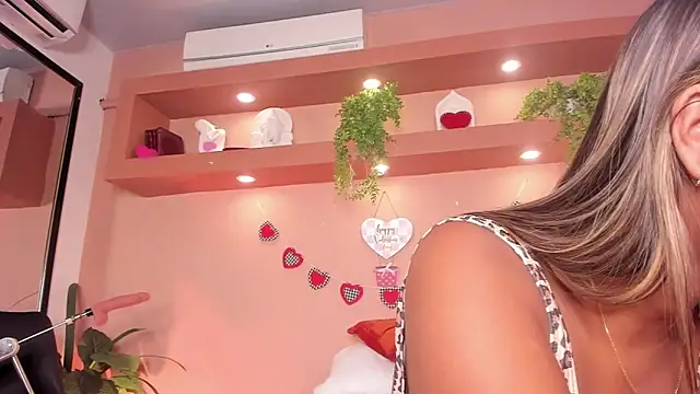 SofiaBennett  online show from 02/12/26, 12:27