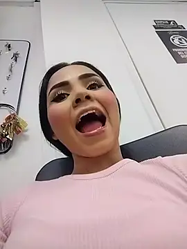 Natty roberts  online show from 02/27/26, 09:47