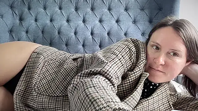 eatmypie69 online show from 09/15/25, 09:21